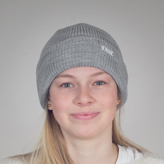 Lue beanie lys grå